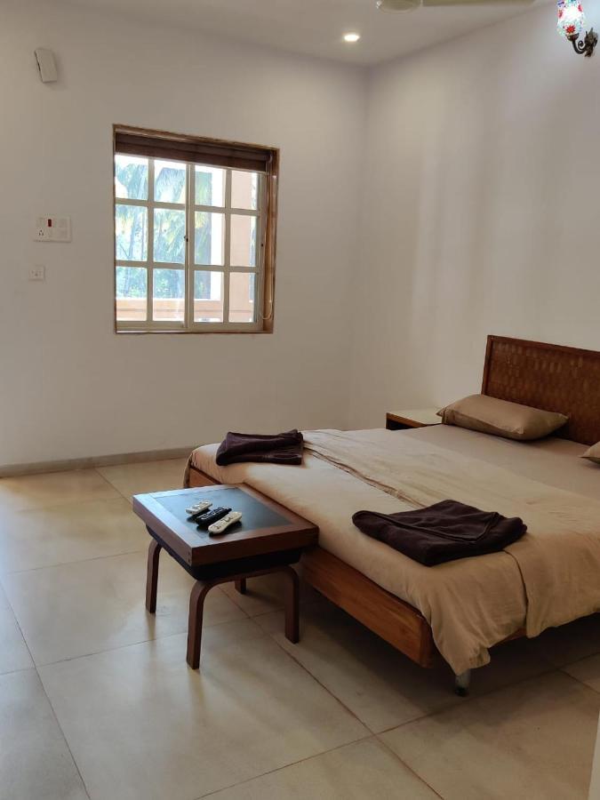 White House Beach Resort, Nagaon ภายนอก รูปภาพ