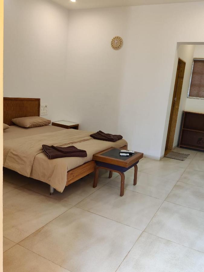 White House Beach Resort, Nagaon ภายนอก รูปภาพ