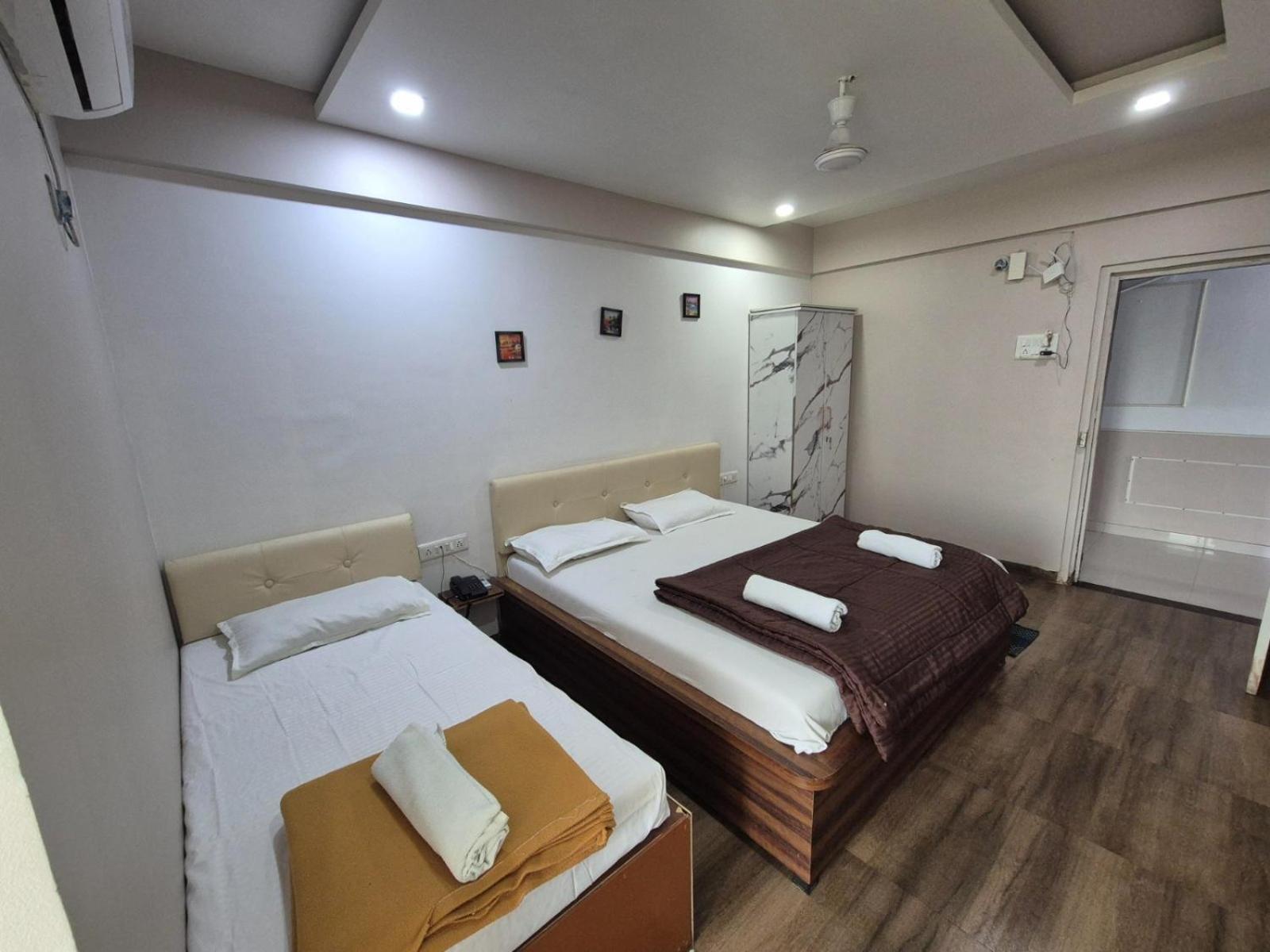 White House Beach Resort, Nagaon ภายนอก รูปภาพ