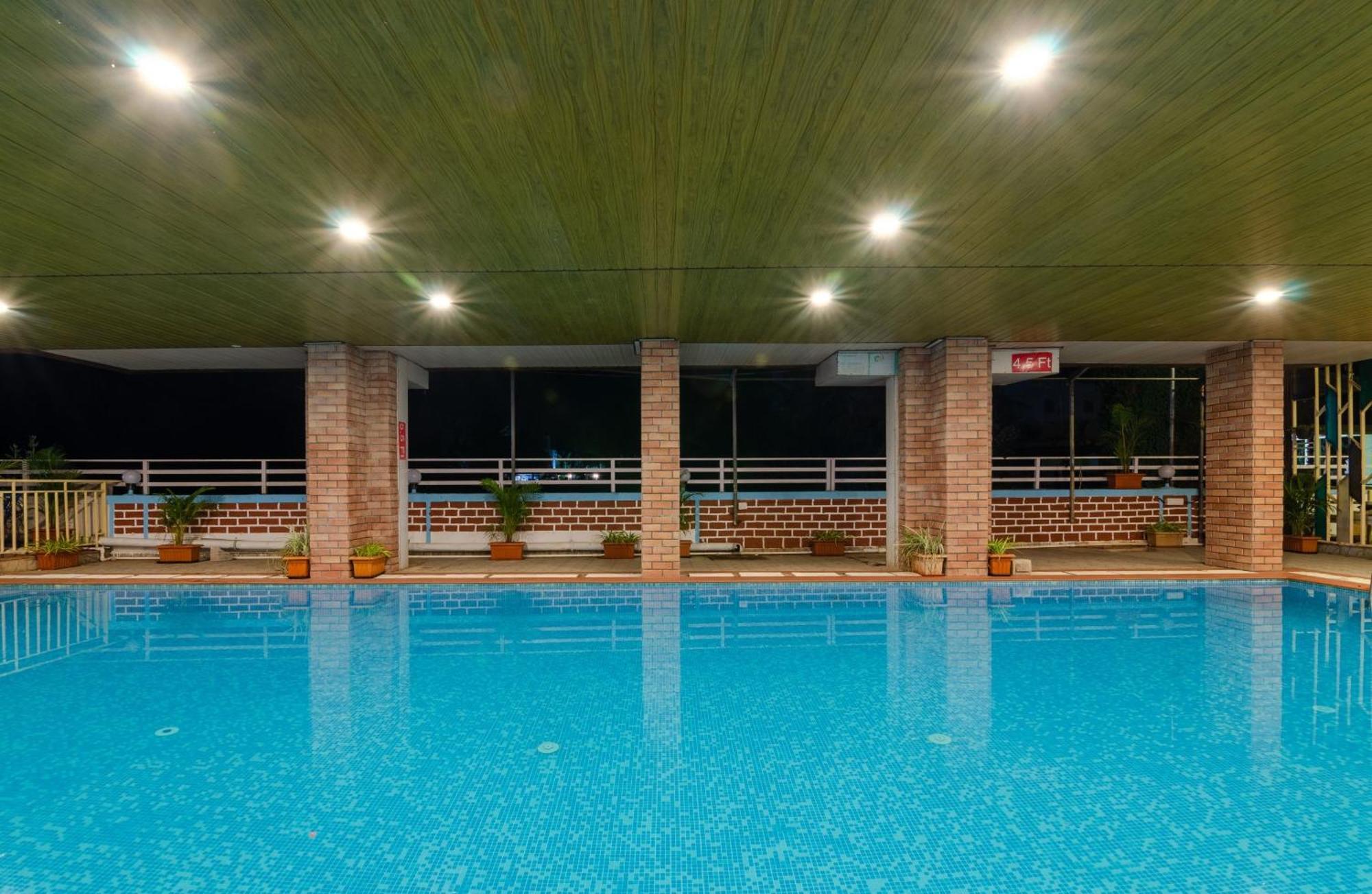 White House Beach Resort, Nagaon ภายนอก รูปภาพ